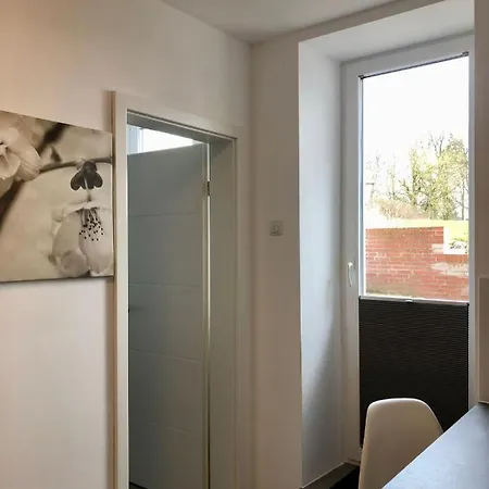 شقة Erdgeschoss-appartement Mit Seeterasse Ahrensbok