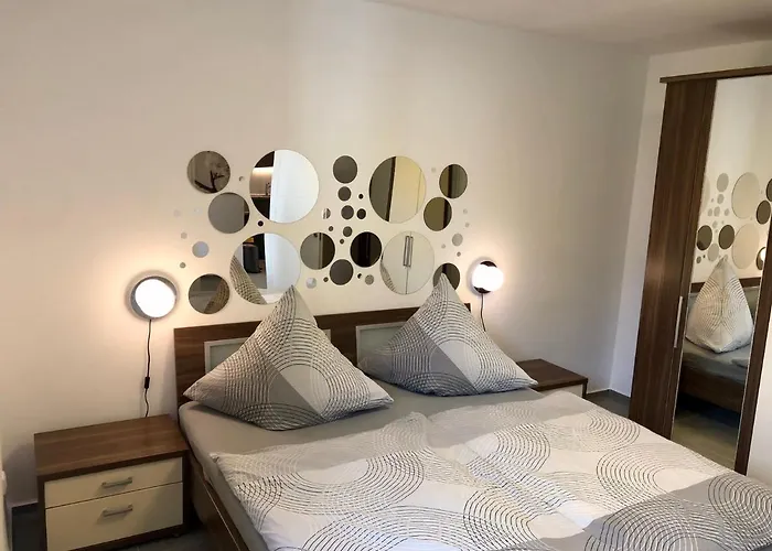 Erdgeschoss-appartement Mit Seeterasse Ahrensbok