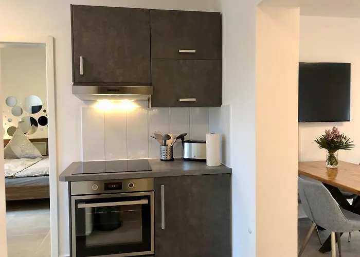 Erdgeschoss-appartement Mit Seeterasse Apartamento Ahrensbok